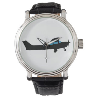 Montre Un Cessna en silhouette