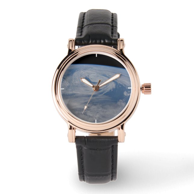 Montre Un Système De Faible Pression Mi-Atlantique. (Recto)