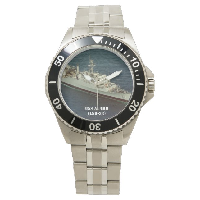 MONTRE USS ALAMO (LSD-33) (devant)
