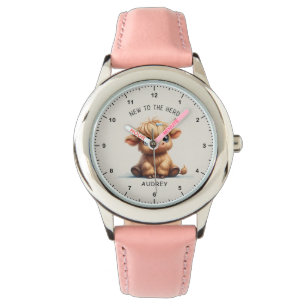 Montre Vache Highland Nouveau Dans Le Troupeau