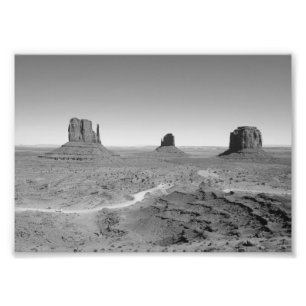 Monument Valley 3 in Schwarzweiß Fotodruck