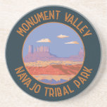 Monument Valley Navajo Tribal Park Vintag Getränkeuntersetzer<br><div class="desc">Monument Valley,  eine Wüstenregion mit rotem Sand an der Grenze zwischen Arizona und Utah,  ist bekannt für die mächtigen Sandsteinbäume des Monument Valley Navajo Tribal Park.</div>