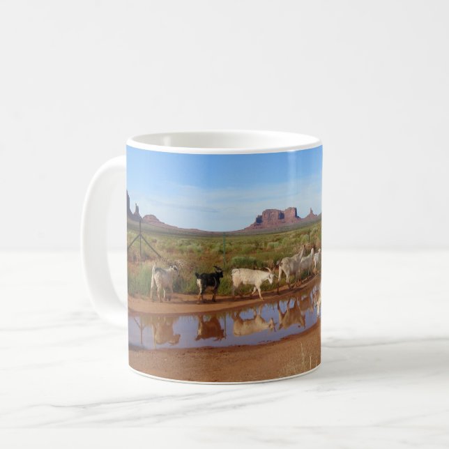 Monument Valley Ziegen Kaffeetasse (Vorderseite Links)