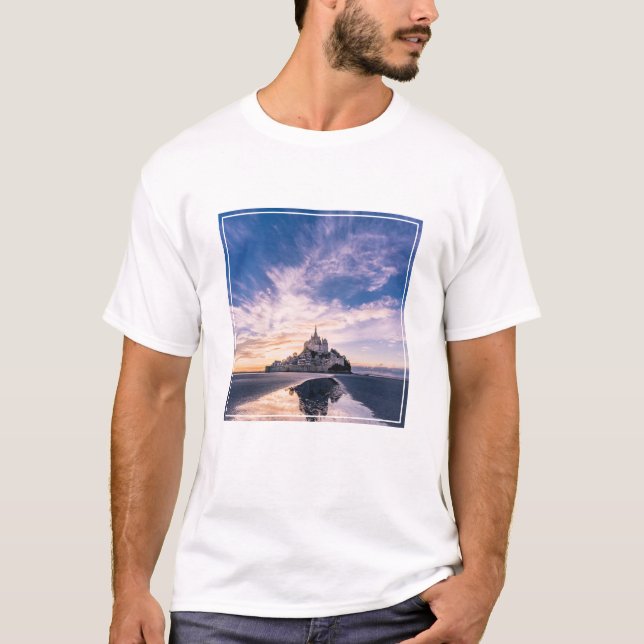 Monuments | Mont Saint-Michel, Normandy France T-Shirt (Vorderseite)