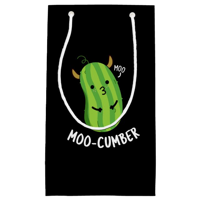 Moo-cumber Funny Veggie Cucumber Pun Dark BG Kleine Geschenktüte (Vorderseite)