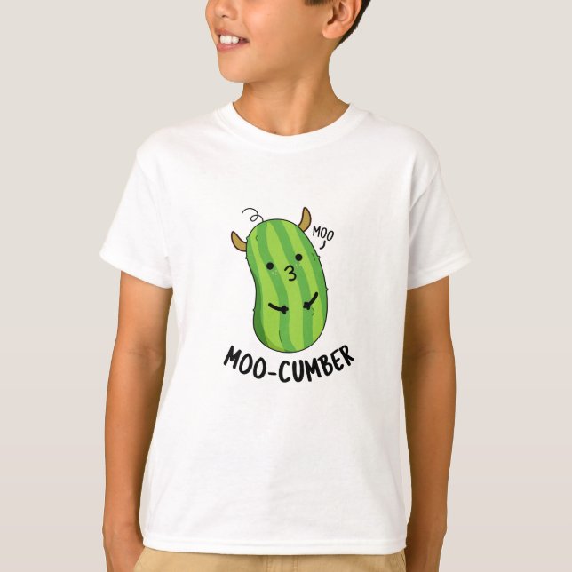 Moo-cumber Funny Veggie Cucumber Pun T-Shirt (Vorderseite)