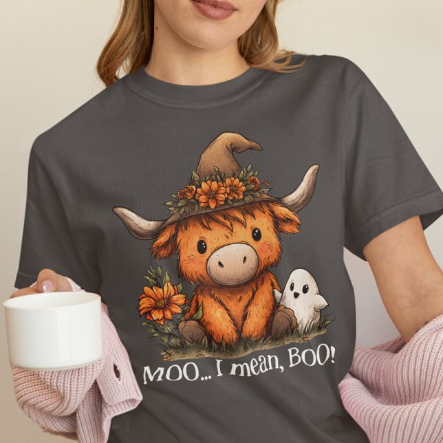Moo I Mean Boo Highland Cow Halloween Ghost Tri-Blend Shirt (Von Creator hochgeladen)
