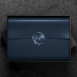 Moody Agate | Navy Denim Steel Blue Imitats Glitze Runder Aufkleber<br><div class="desc">In den 90er Jahren inspirierte grunge dunkel, raffinierte Aquarellstein aus Marmor in einem tiefmodisch anmutenden Juwelenton mit Imitaten metallische Folie und Glitzer-Venen in einem reichen, dramatischen, mit abstrakten flüssigen Wirbel und Glitzer-Venen. Aus der Kollektion "Till Death Do Us Part" fügt dieser wunderschöne weibliche handbemalte Farbverlauf den perfekten Pop der Farbe...</div>