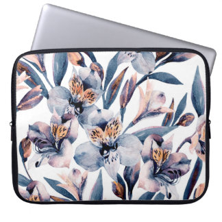 Moody Alstroemeria: Muster für Aquarellfarben-Blum Laptopschutzhülle