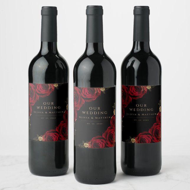 Moody Black Burgundy Roses Wedding  Weinetikett (Flaschen)