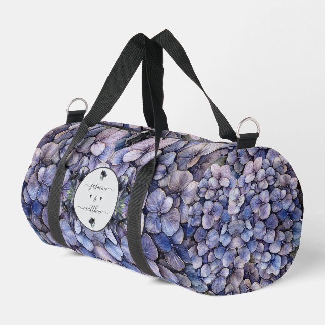 Moody Black Floral Classic Couple Names Wedding Duffle Bag (Linke Seite)