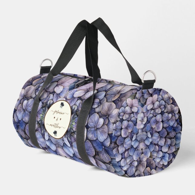 Moody Black Floral Classic Couple Names Wedding Duffle Bag (Linke Seite)