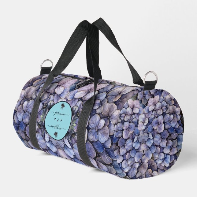Moody Black Floral Classic Couple Names Wedding Duffle Bag (Linke Seite)