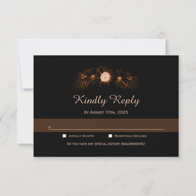 Moody Black mit Burnt Orange Floral Wedding RSVP Karte (Vorderseite)