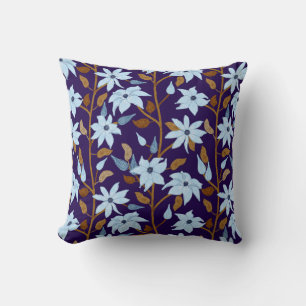Moody Blue Clematis verfolgt Blumenmuster Kissen