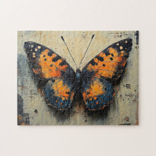 Moody Butterfly auf einer beängstigenden Mauer