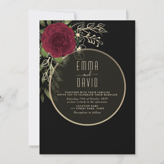 Moody Floral Burgundy und Black Wedding Einladung (Vorderseite)