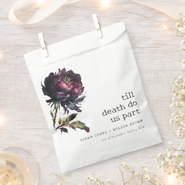 Moody Gothic Dark Lila Black Peony Wedding Geschenktütchen (Ausgeschnitten)