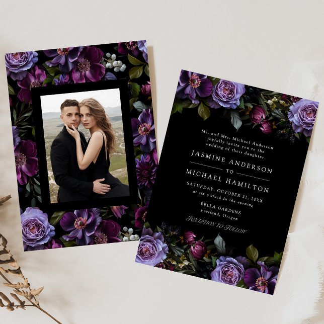 Moody Gothic Purple Floral Photo Wedding Einladung (Von Creator hochgeladen)