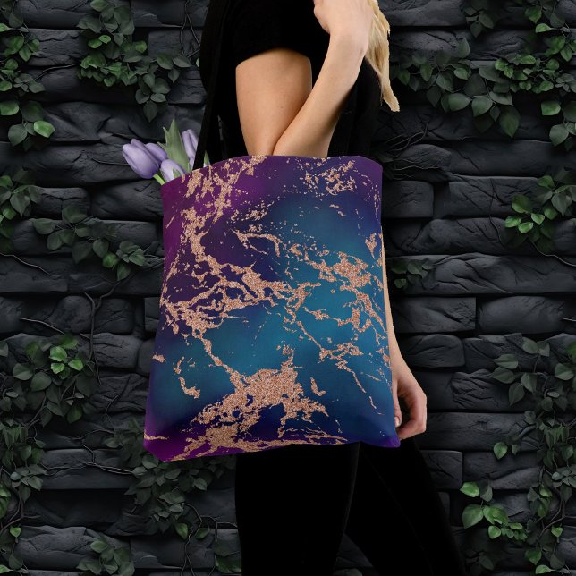 Moody Luxe Marble | Tief Lila und Aquamarine Rose  Tasche (Von Creator hochgeladen)