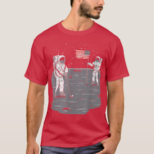 Moon Golf Funny Astronaut Golfer Golf im All U T-Shirt