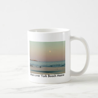 Moon Ozean-Klumpen-Licht 2007 197, Mond über Yor… Kaffeetasse
