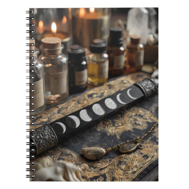 Moon Phases Alchemy Candlelit Notebook Notizblock (Vorderseite)