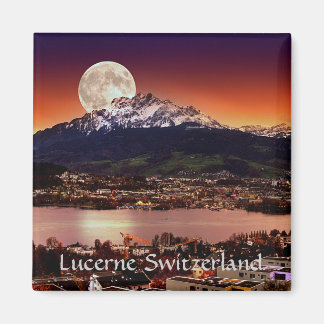 Moon über Luzern Schweiz und Pilatus Magnet