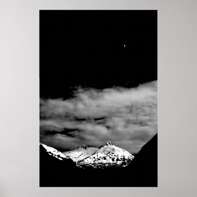 Moon über Schnee bedecktem Berg durch J.W. Poster (Vorne)
