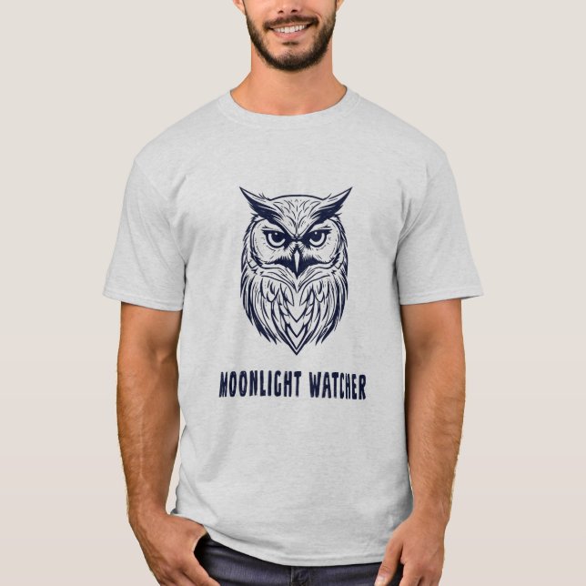 Moonlight Watcher – Mysterious Owl Design T-Shirt (Vorderseite)
