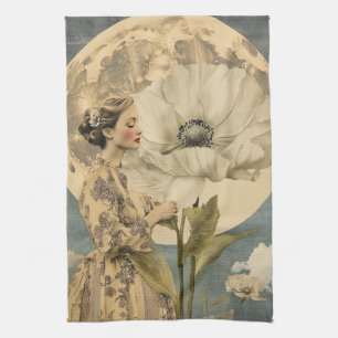 Moonlit Beauty - Frau mit weißer Blume und Mond Geschirrtuch