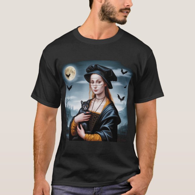 Moonlit Familiar T-Shirt (Vorderseite)