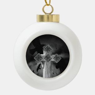 Moonlit GraveYard Gothic Cross mit Krähen Keramik Kugel-Ornament