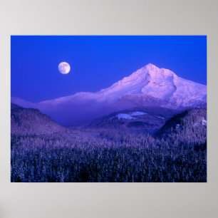 Moonrise über Hood Oregon im Winter Poster