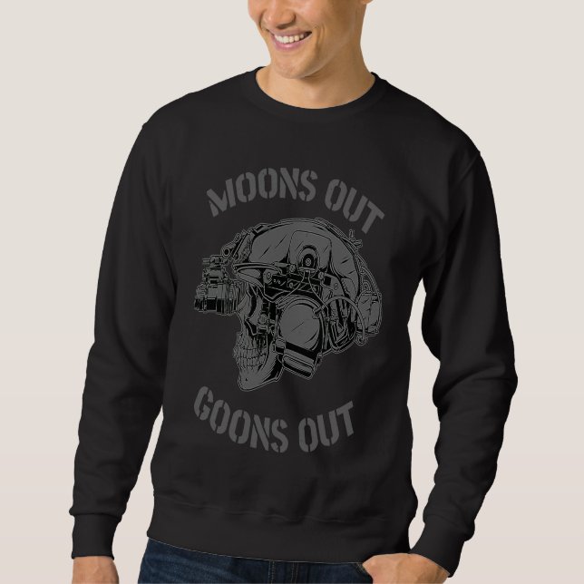 MOONS OUT GOONS OUT Skull Helmet NVGs Military Men Sweatshirt (Vorderseite)