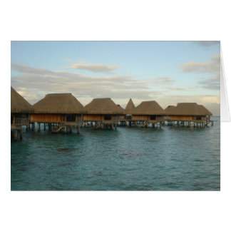 Moorea Huts à Dusk