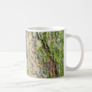 Moosbedeckte Baumrinde Kaffeetasse