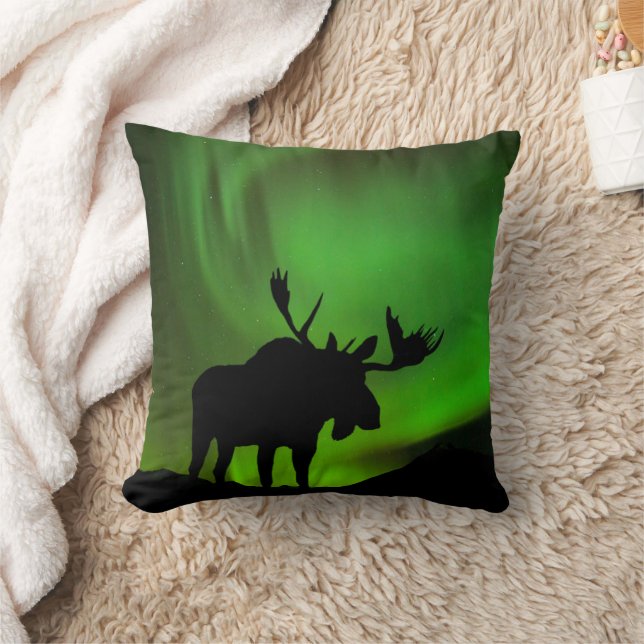Moose with Green Aurora Borealis, Alaska Kissen (Decke)