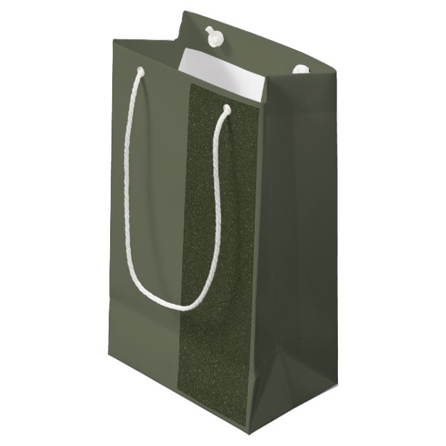 Moosgrüne Geschenktüte mit einem Slim Panel - indi (Vorderseite Schrägansicht)