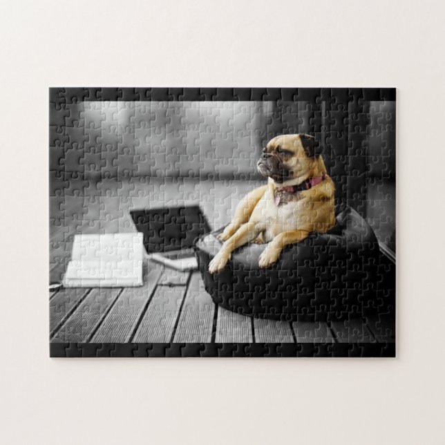 Mops an der Erholung (Horizontal)