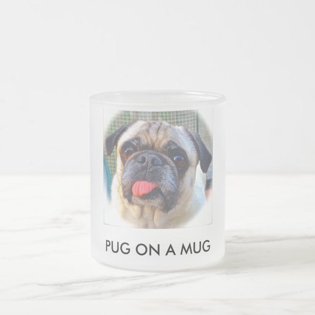 Mops auf einer Tasse (Mittel)