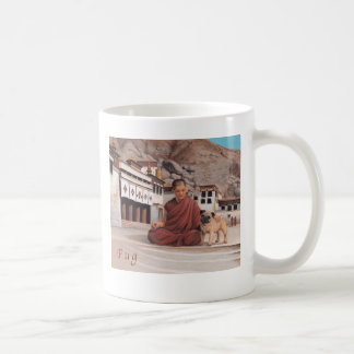 Mops auf einer Tasse
