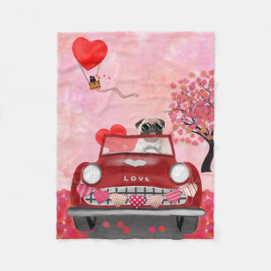 Mops Dog Car mit Herzvalentiner Fleecedecke