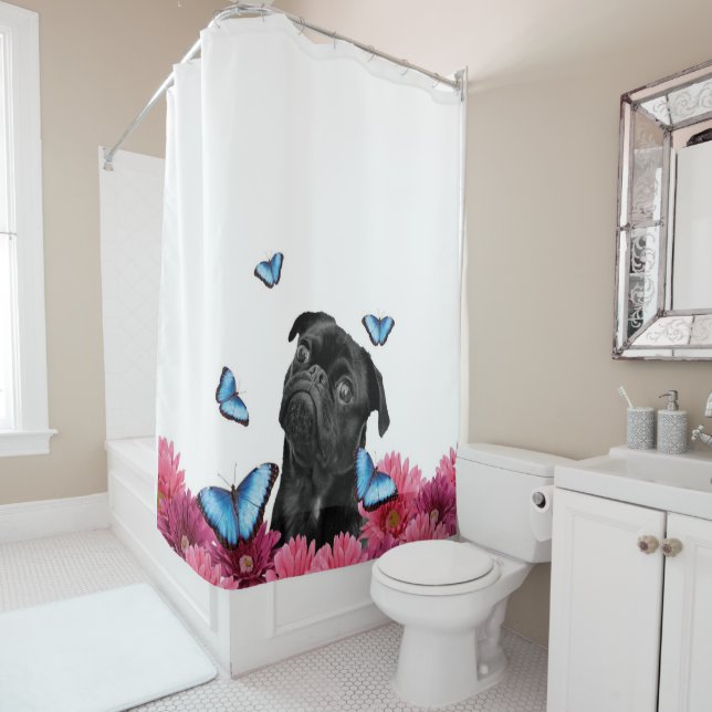 Mops Gerbera Butterflies | Niedlicher Schwarzhund Duschvorhang (Beispiel)