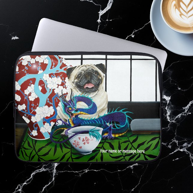 Mops Hund Chinesischer Drache Laptopschutzhülle (Von Creator hochgeladen)