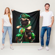 Mops Hund Fahrrad St. Patrick's Day