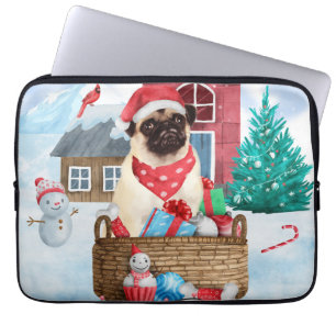 Mops Hund im Schnee Weihnachtshundehaus Laptopschutzhülle