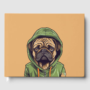 Mops Hund trägt grüne Hoodie Gästebuch