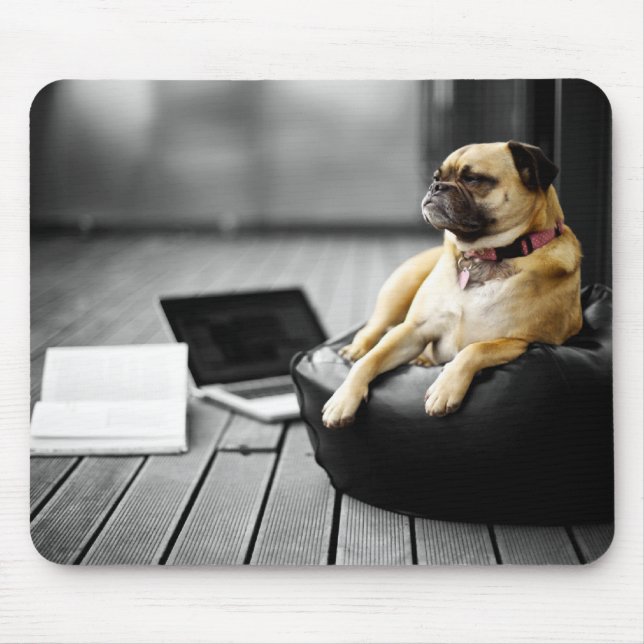 Mops in der Erholung Mousepad (Vorne)