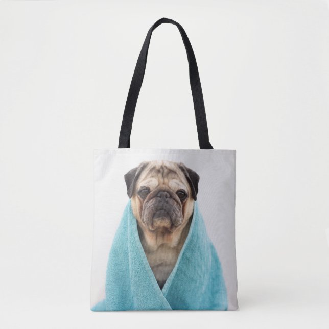 Mops in einem Handtuch Tasche (Vorderseite)